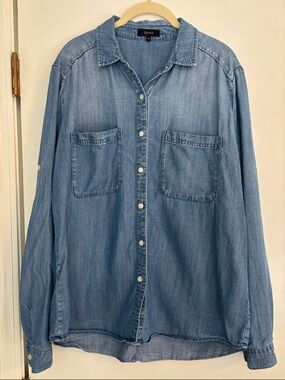 Quince Light Wash Denim Button-Down Shirt